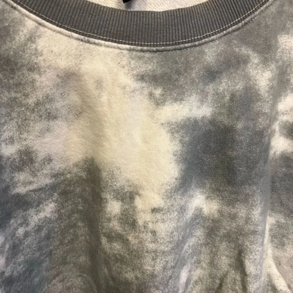 Solar Mist Sweatshirt in Sky L'urv Color:Sky L